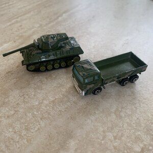 Yat Ming No. 1362 1965 Ford D Series Truck And No. 1101 M36 Jackson Tank Diecast